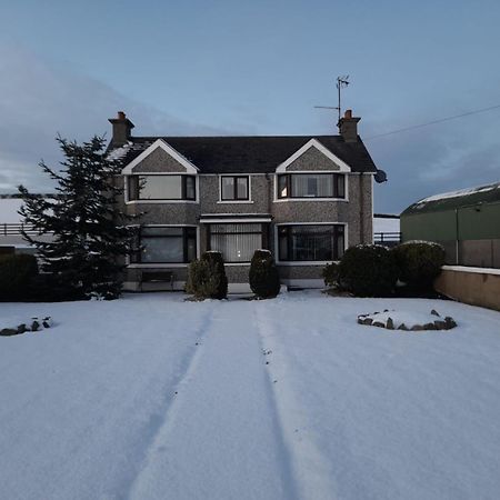 The Mournes View Farmhouse นิวคาสเซิล ภายนอก รูปภาพ